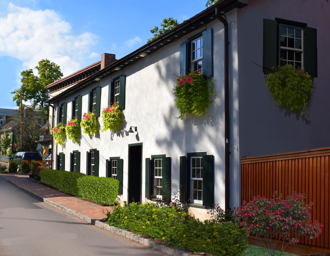 Carriage House New Hope Hotel Exterior photo